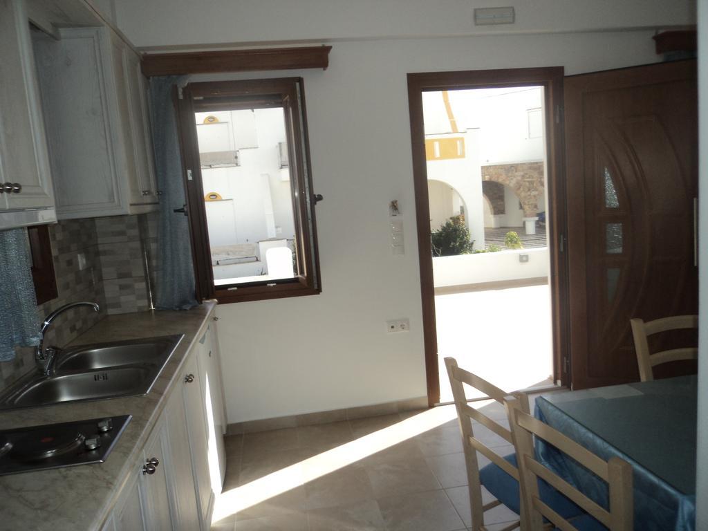Margaritis Apartments 2 Agia Anna  エクステリア 写真