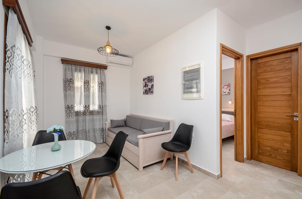 Margaritis Apartments 2 Agia Anna  エクステリア 写真