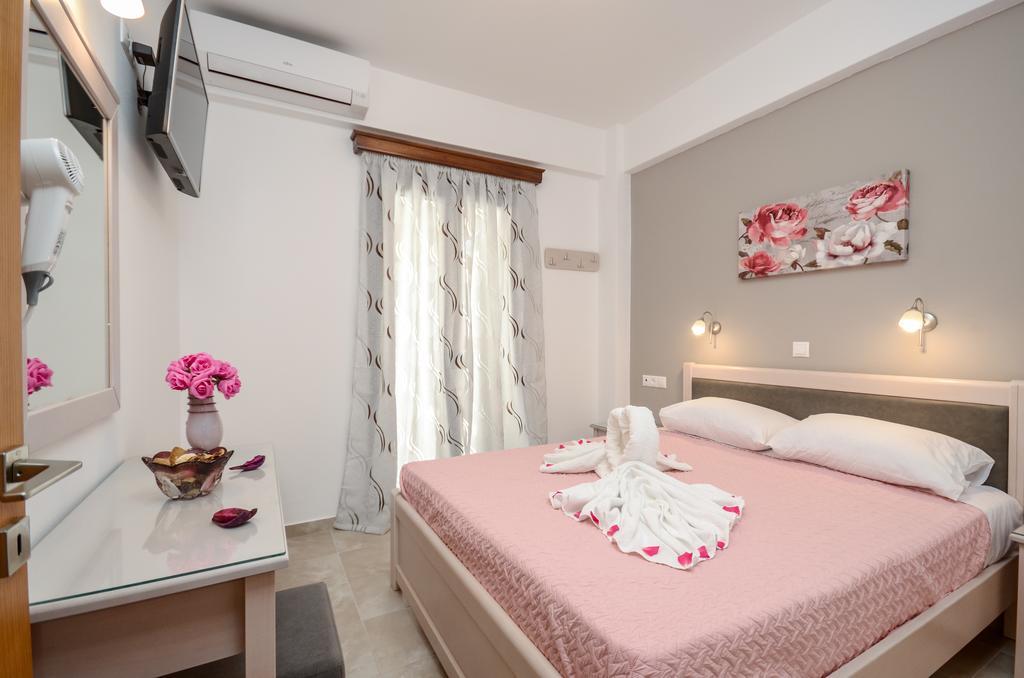 Margaritis Apartments 2 Agia Anna  エクステリア 写真
